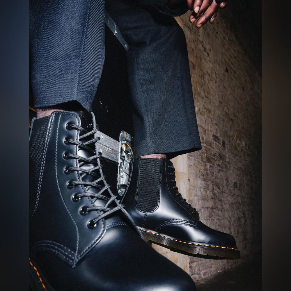 Dr Martens 1460 Harper Smooth Leather Lace Up Boots EUC - Picture 2 of 10